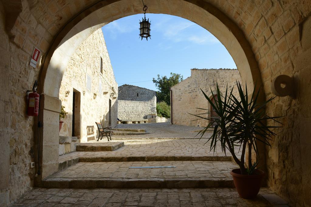 Relais Cimilla B&B Ragusa Exterior photo